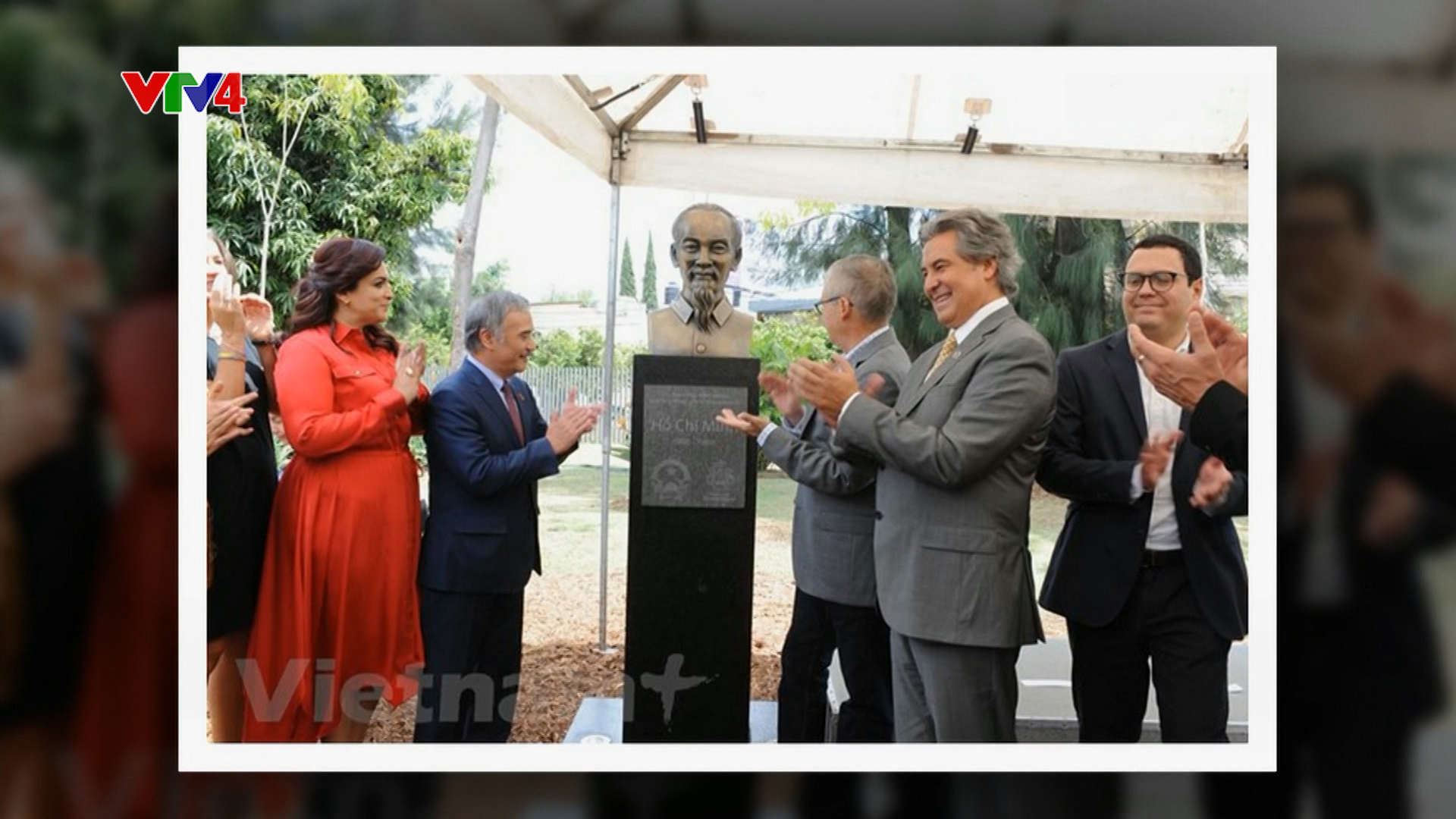 Khánh thành tượng Chủ tịch Hồ Chí Minh tại Guadajara, Mexico